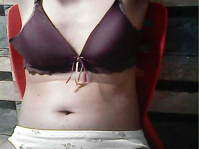 flowerhairypinay's BongaCams show and profile