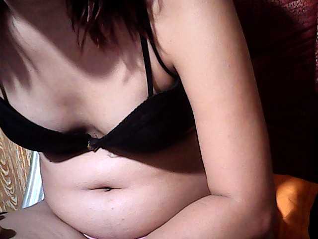 flowerhairypinay live cam on BongaCams