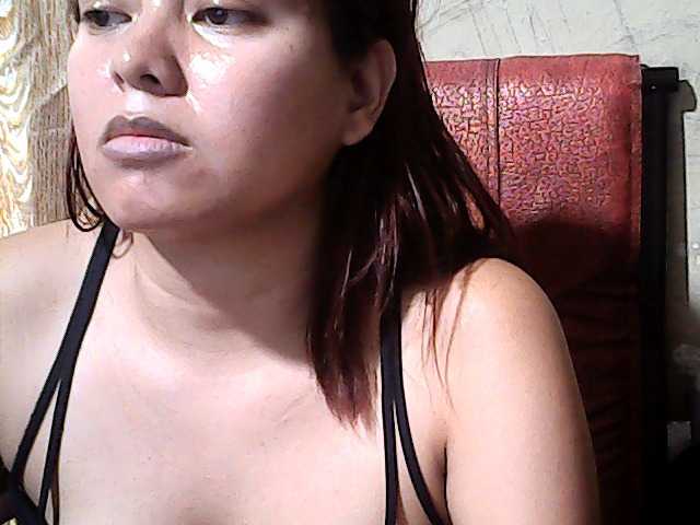 flowerhairypinay live cam on BongaCams
