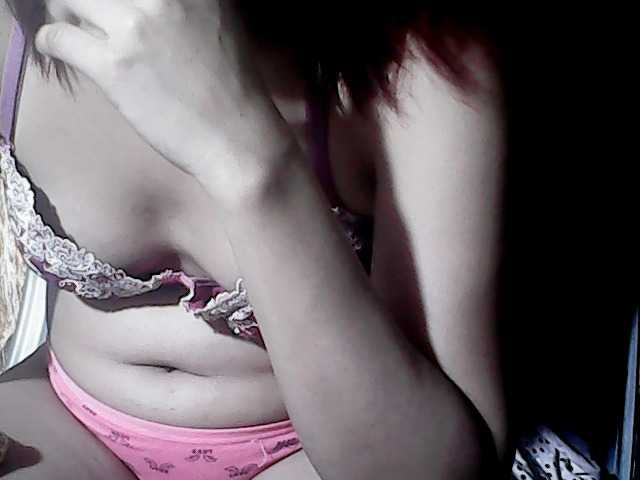 flowerhairypinay live cam on BongaCams