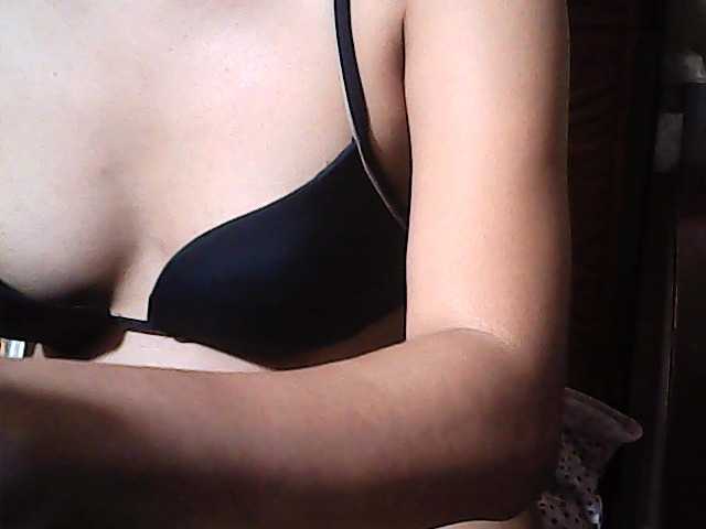 flowerhairypinay live webcam show