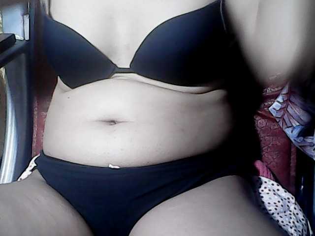 flowerhairypinay live cam on BongaCams