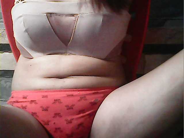 flowerhairypinay's BongaCams show and profile