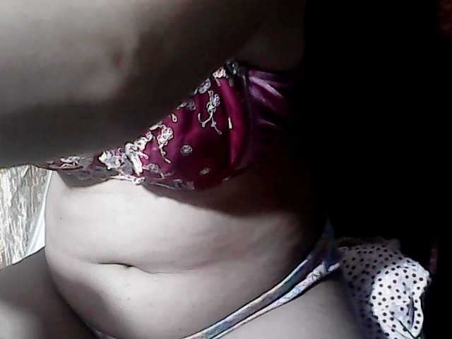 flowerhairypinay live cam on BongaCams