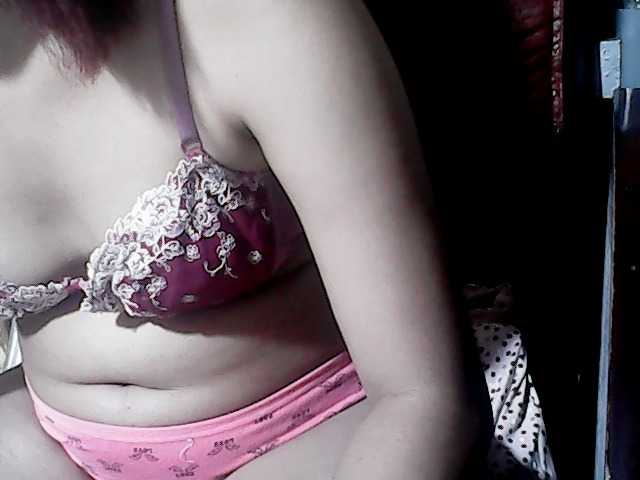 flowerhairypinay live cam on BongaCams