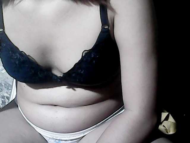flowerhairypinay live cam on BongaCams