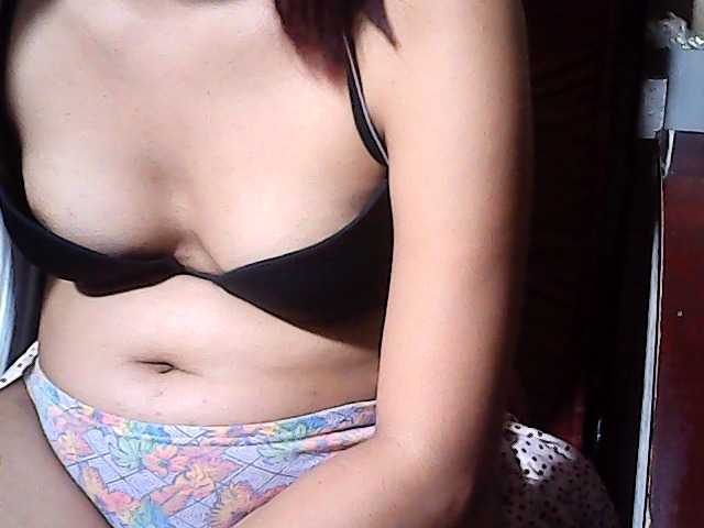 flowerhairypinay live webcam show