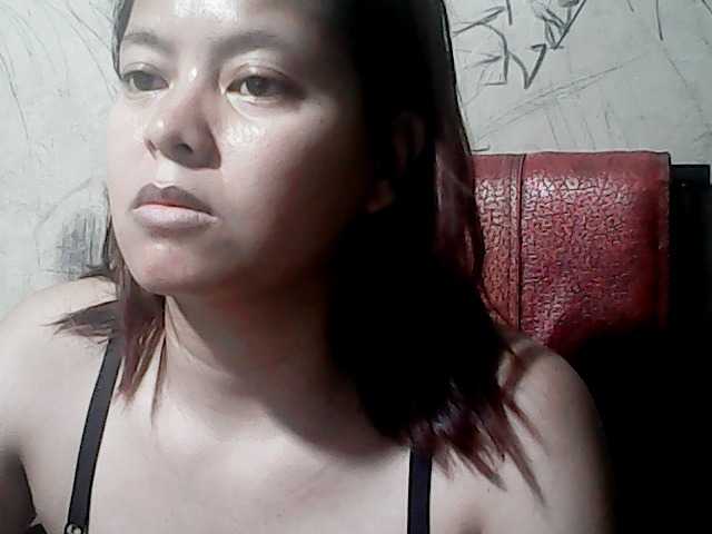 flowerhairypinay live cam on BongaCams
