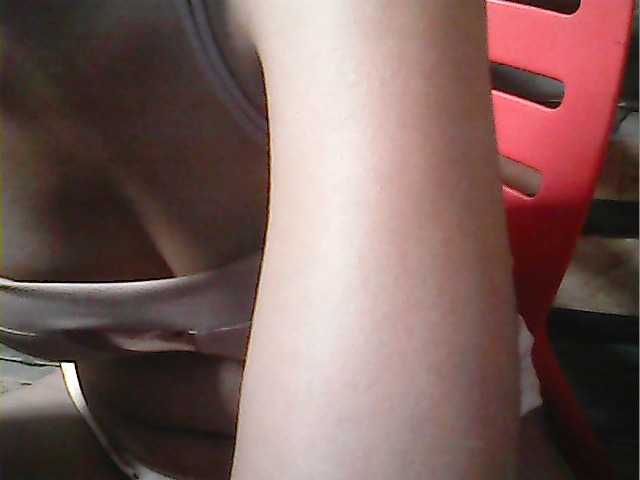 flowerhairypinay's BongaCams show and profile