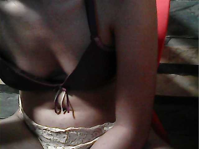 flowerhairypinay's BongaCams show and profile