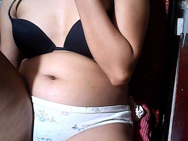 flowerhairypinay live webcam show