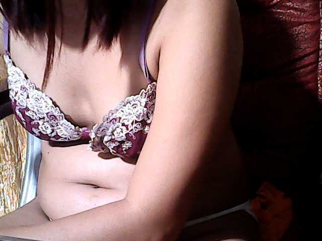 flowerhairypinay live cam on BongaCams