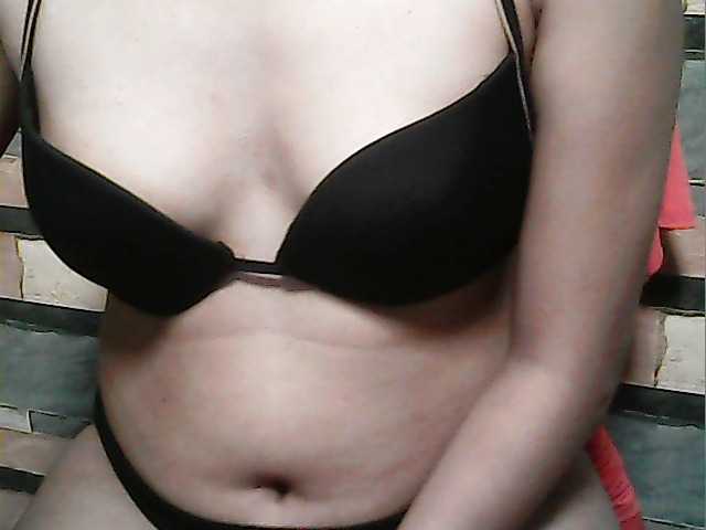 flowerhairypinay live cam on BongaCams