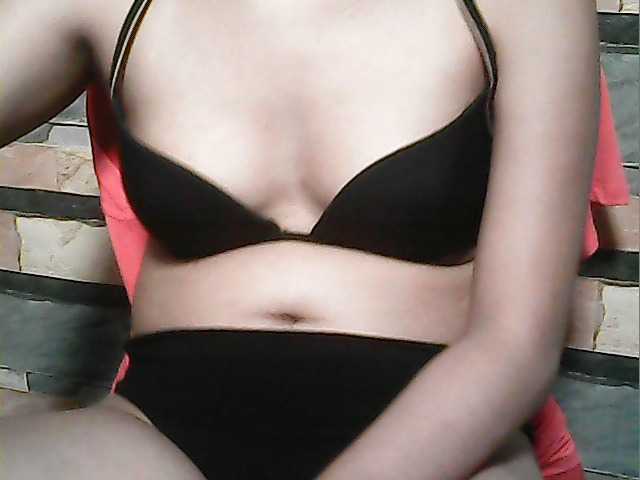 flowerhairypinay live cam on BongaCams
