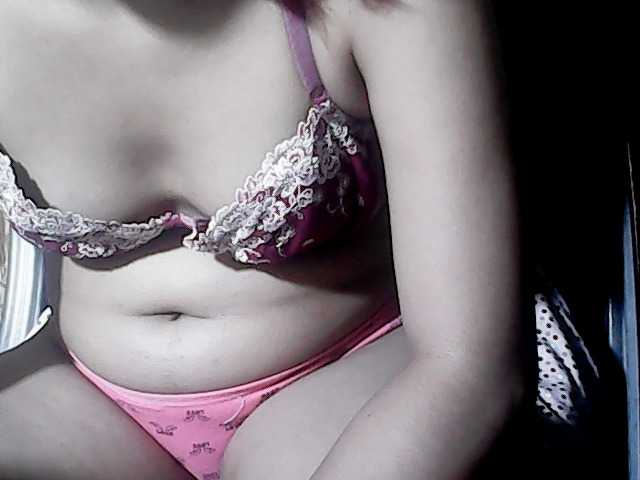 flowerhairypinay live cam on BongaCams