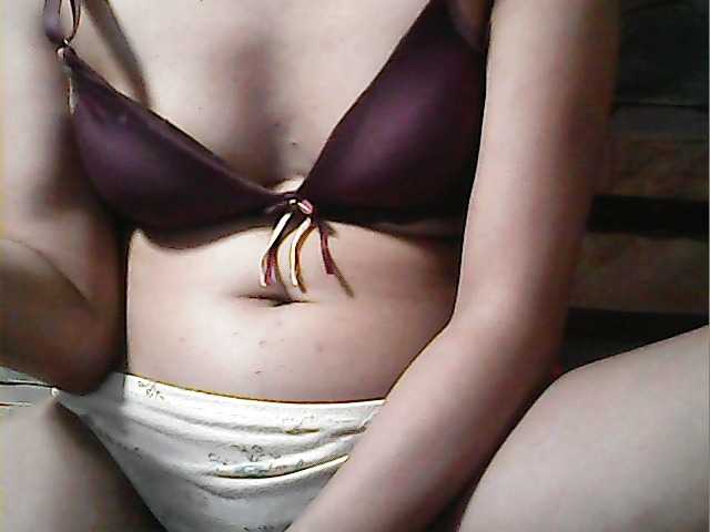 flowerhairypinay's BongaCams show and profile