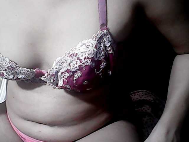 flowerhairypinay live cam on BongaCams