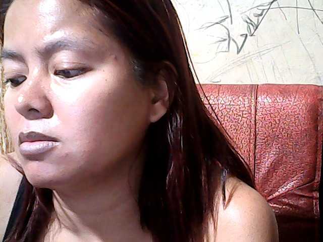 flowerhairypinay live cam on BongaCams