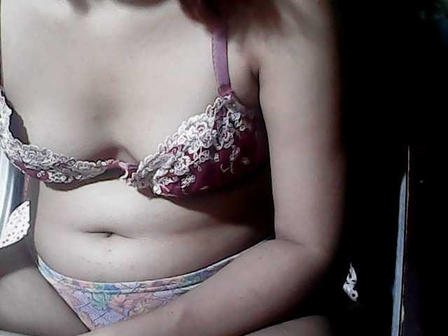 flowerhairypinay live cam on BongaCams