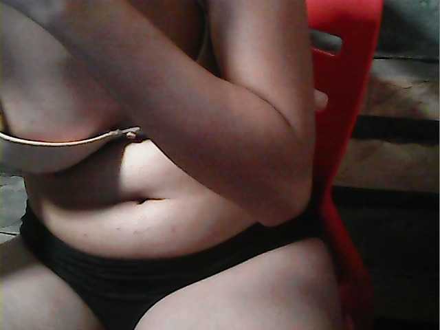 flowerhairypinay's BongaCams show and profile
