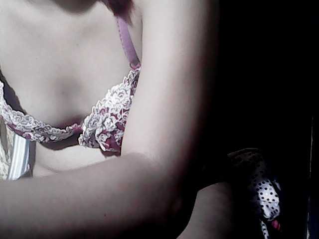 flowerhairypinay live cam on BongaCams
