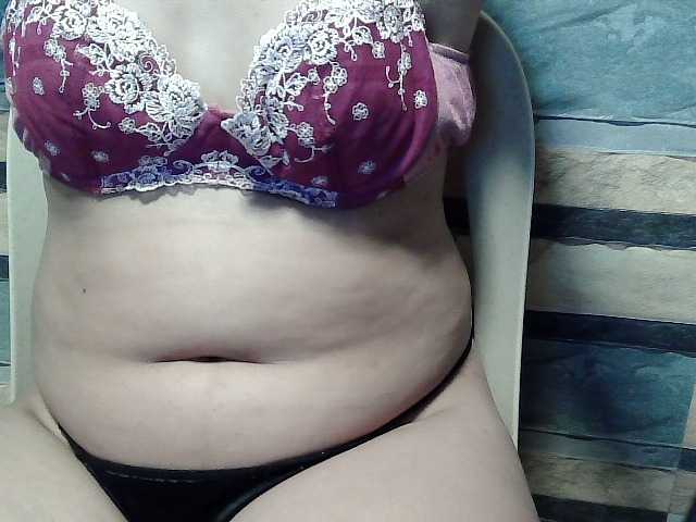 flowerhairypinay live cam on BongaCams