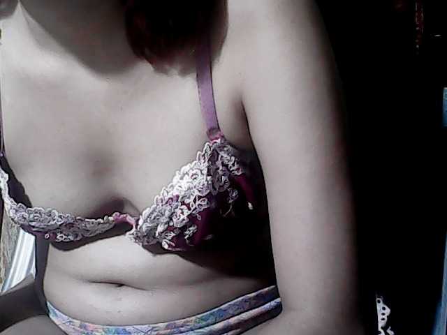 flowerhairypinay live cam on BongaCams