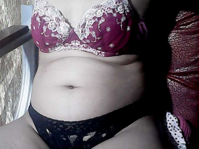 flowerhairypinay live cam on BongaCams