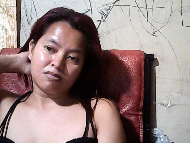 flowerhairypinay live cam on BongaCams