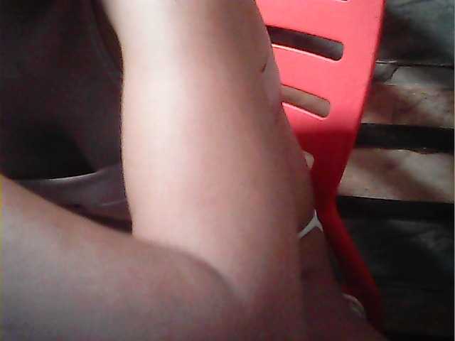 flowerhairypinay's BongaCams show and profile