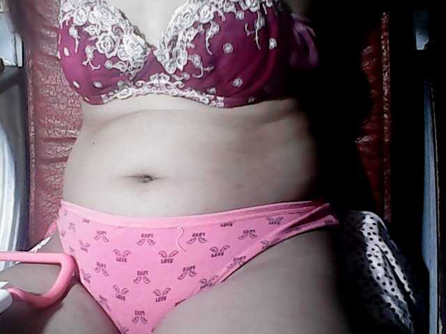 le modèle HornyNica est en webcam porno dans un show sur le site bongacams, il possède les tags suivants: Asian,Brunette,Shaved