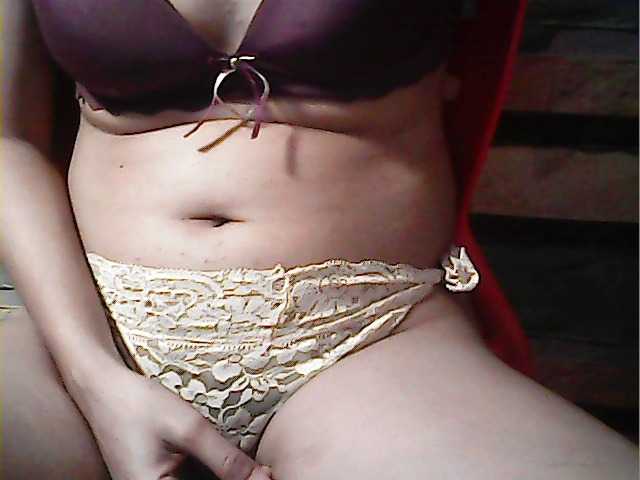 flowerhairypinay's BongaCams show and profile