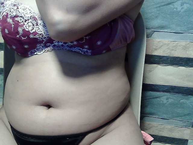 flowerhairypinay live cam on BongaCams