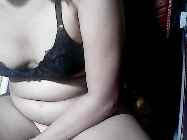 flowerhairypinay live cam on BongaCams