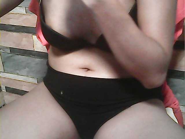 flowerhairypinay live cam on BongaCams