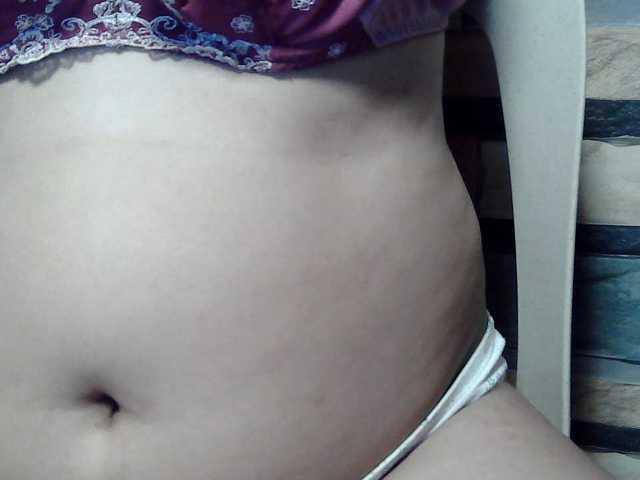 HornyNica live cam on BongaCams