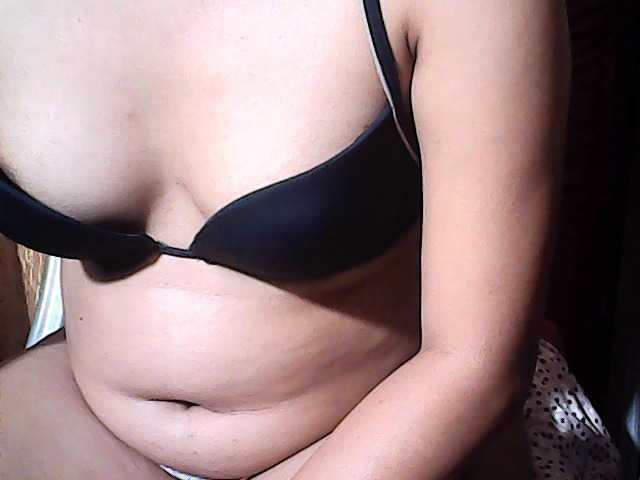 flowerhairypinay live webcam show