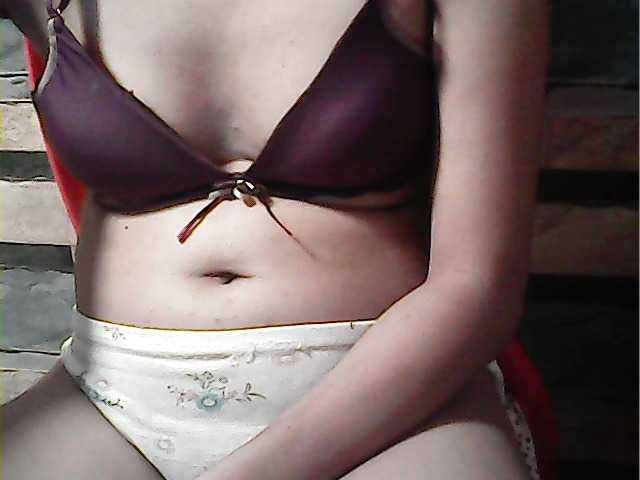 flowerhairypinay's BongaCams show and profile