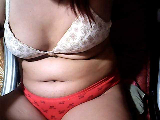 flowerhairypinay live cam on BongaCams