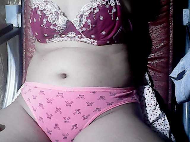 flowerhairypinay live cam on BongaCams