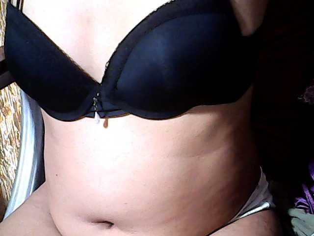 flowerhairypinay live cam on BongaCams