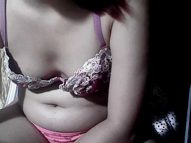 flowerhairypinay live cam on BongaCams