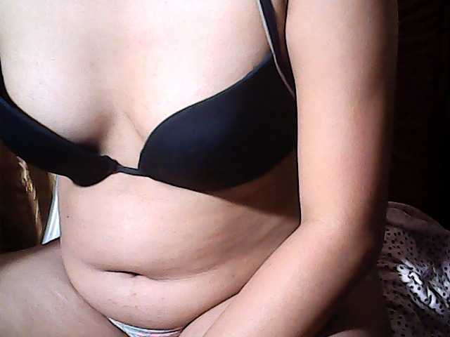 flowerhairypinay live webcam show