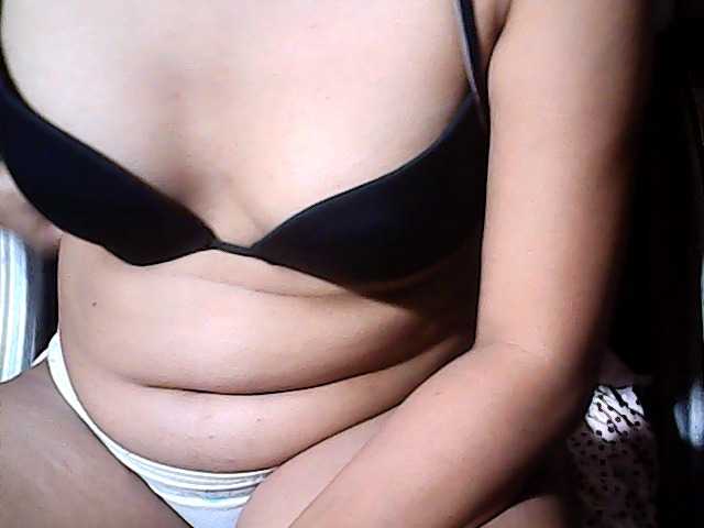 flowerhairypinay live webcam show
