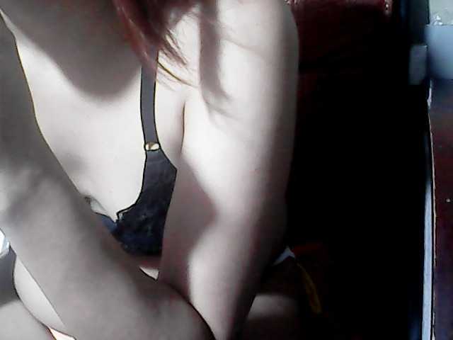 flowerhairypinay live cam on BongaCams