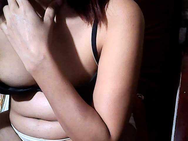 flowerhairypinay live webcam show