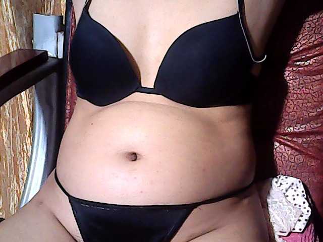 flowerhairypinay live webcam show