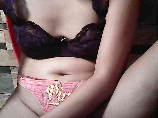 HornyNica webcam