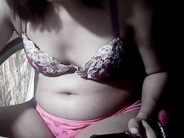 HornyNica webcam
