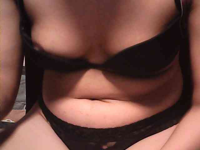 HornyNica webcam